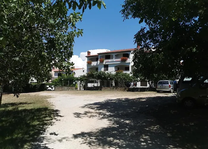 Ritosa Bed & Breakfast 3*